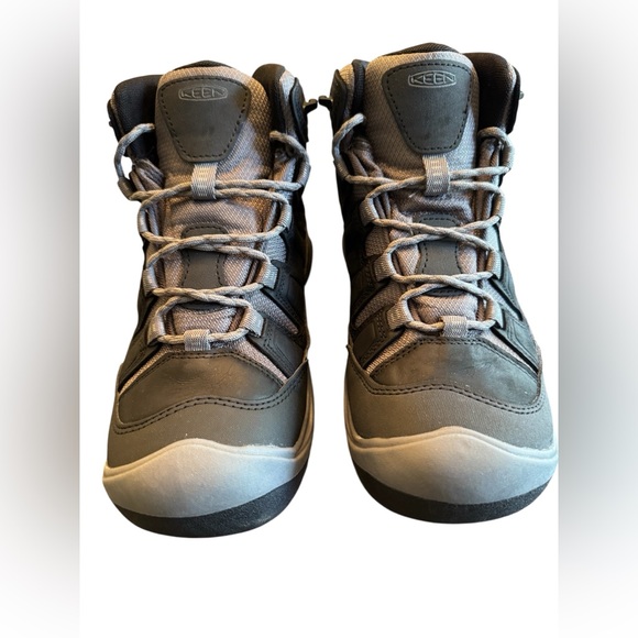 Keen Charcoal and Light Gray Woman’s Hikers - Picture 1 of 9